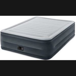 Intex Queen Airbed with built-in electric pump